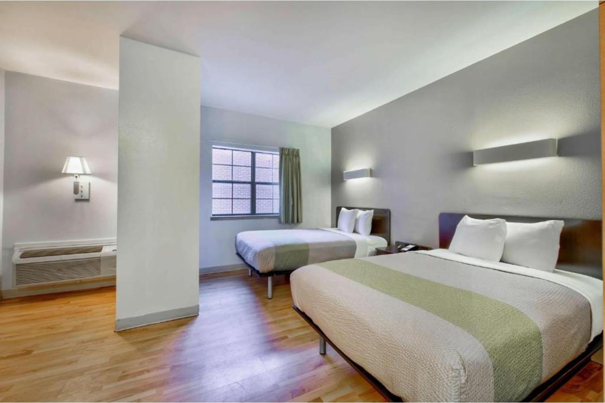 Oyo Townhouse Beaumont Medical Center Area Hotel Екстериор снимка